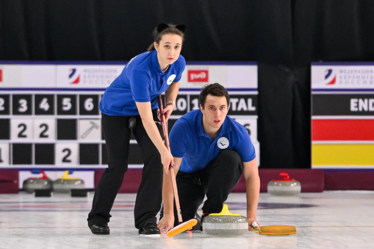 Сеченовцы взяли серебро на Всероссийских соревнованиях по кёрлингу