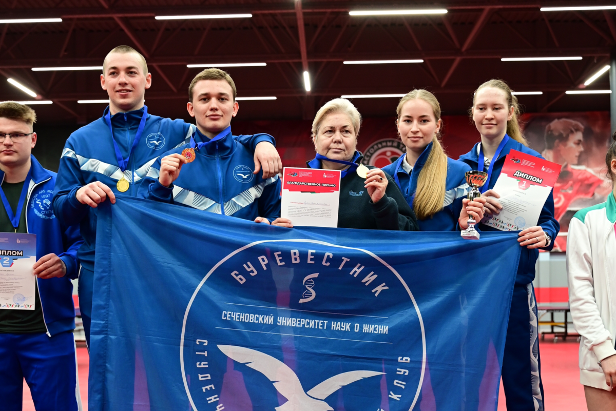 Сеченовцы взяли серебро на фестивале «Физическая культура и спорт — вторая профессия врача»