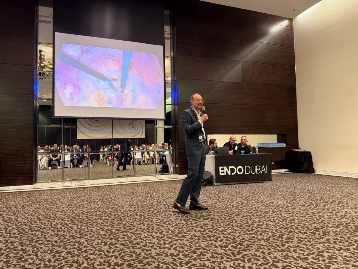 Уникальный метод Сеченовского Университета для лечения пролапса представили на конгрессе в Дубае