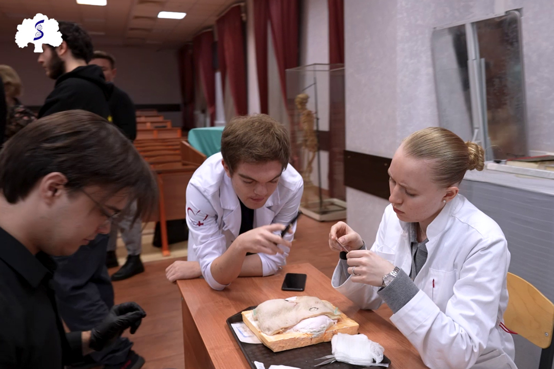 Студенты Сеченовского Университета обсудили современные подходы к лечению опухолей полости носа на стыке трех специальностей