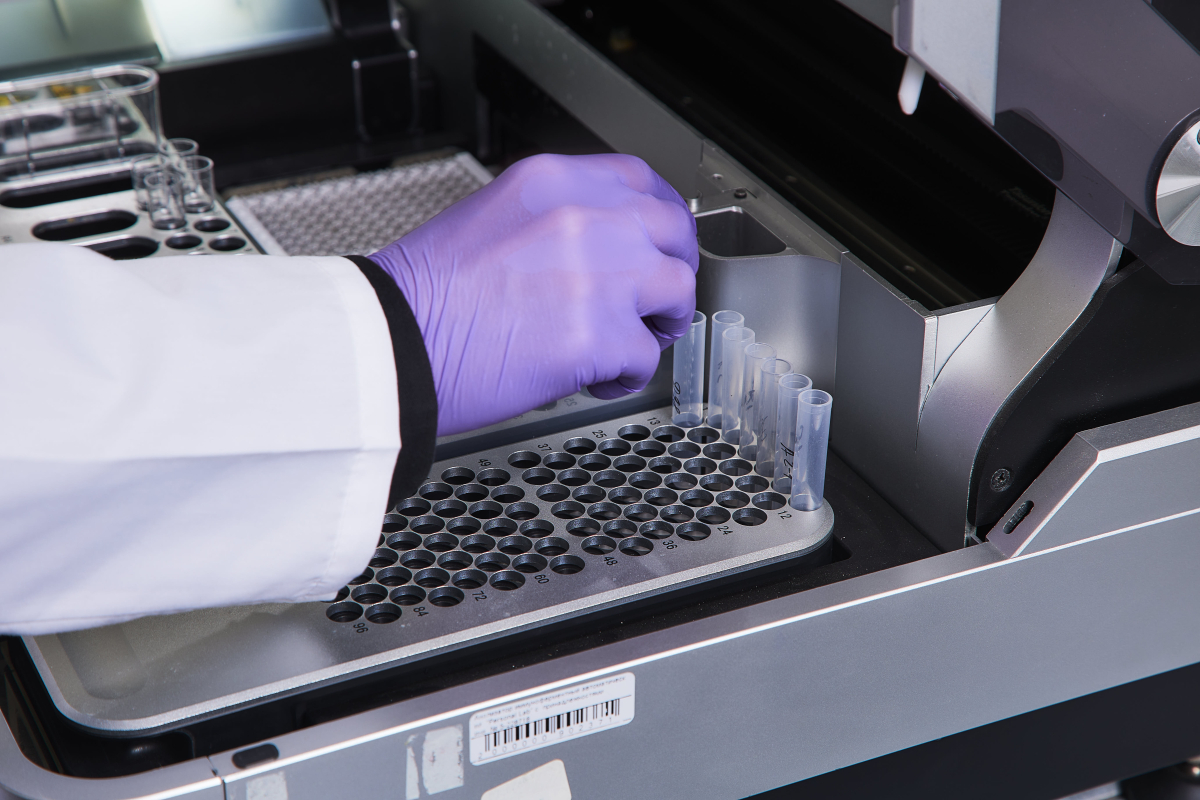 Сеченовский Университет запустил первый в России комплексный метаболомный скрининг в рамках ДМС