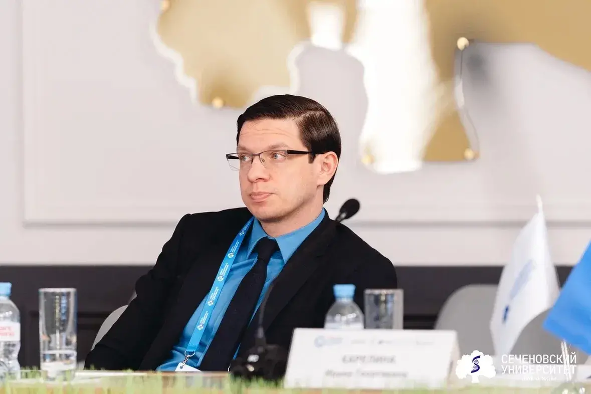 Профессиональную траекторию иностранных выпускников-медиков обсудили в Сеченовском Университете
