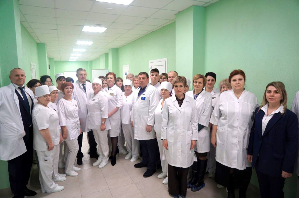 Брянский губернатор и ректор Сеченовского Университета открыли обновленный после ремонта корпус Почепской ЦРБ   